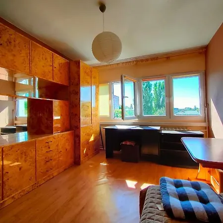 Apartment Skromne 2 Pokojowe Mieszkanie Na Znanym I Popularnym Osiedlu Akademickim-lumumbowo!